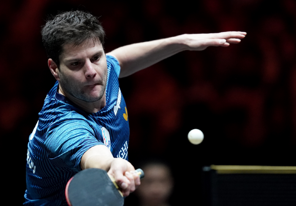 于篮球迷和 于篮球迷和