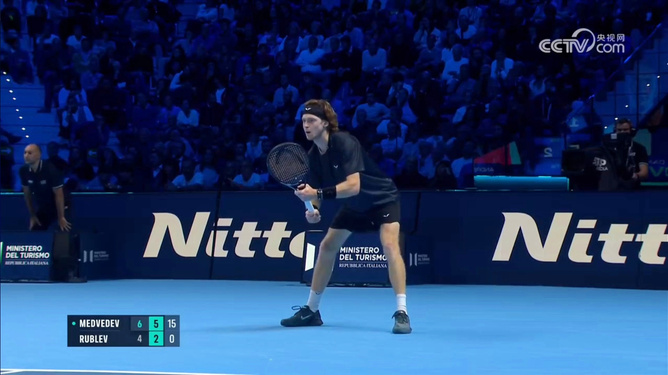 临场表现尤 临场表现尤