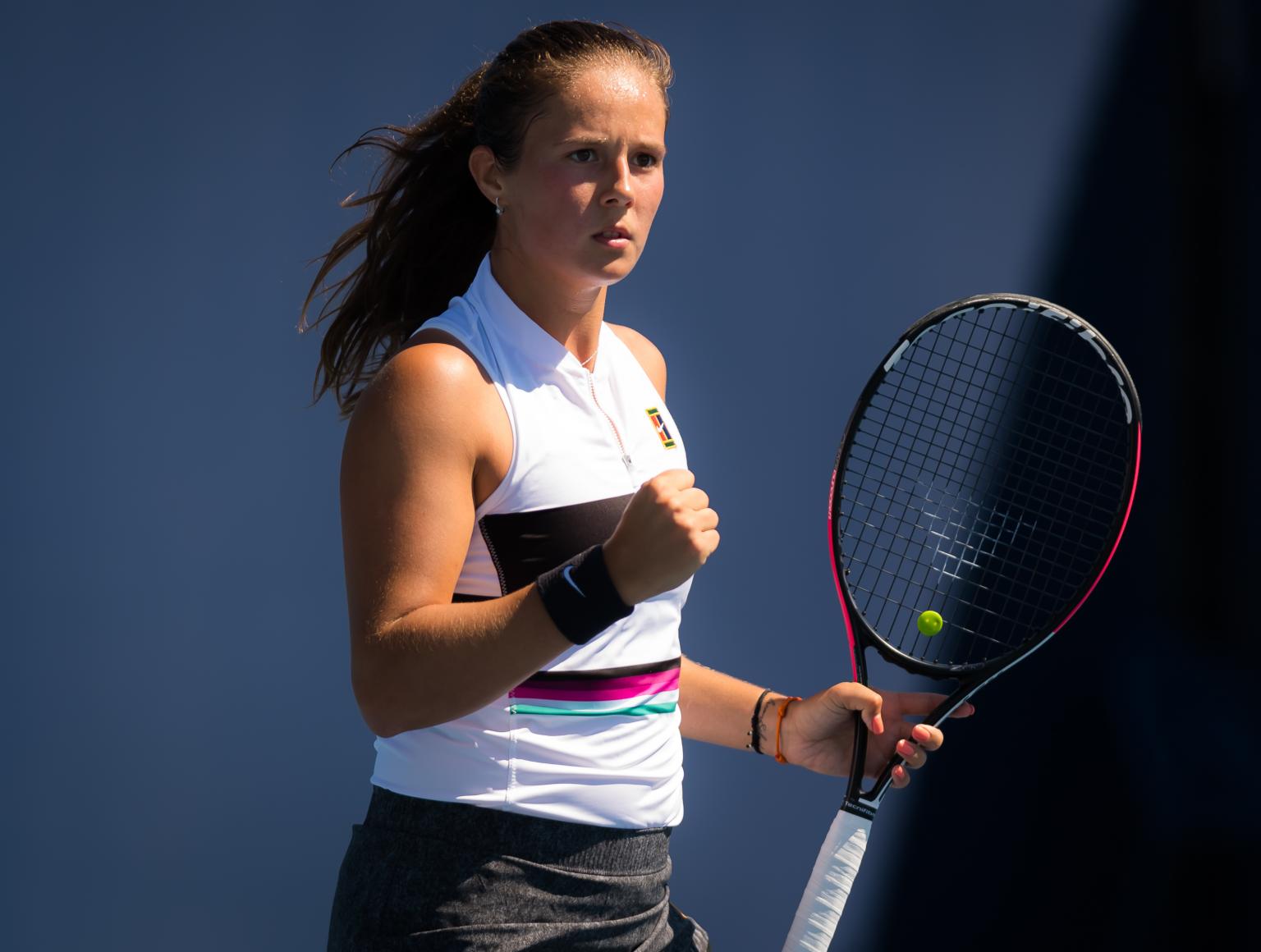 的激烈竞争 的激烈竞争